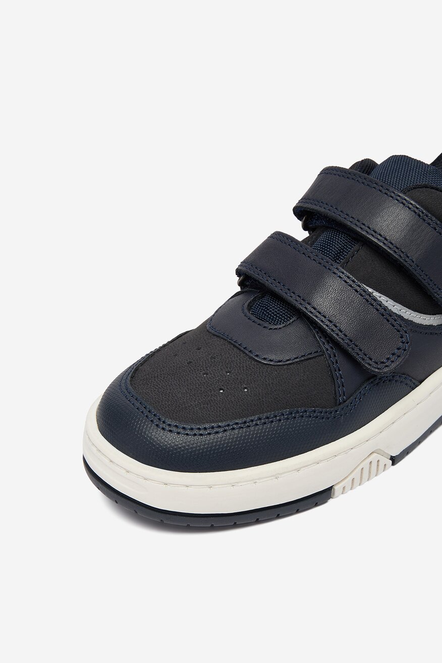 
                Tornacipő Lasocki Young SÖTÉTKÉK - 5906751663806