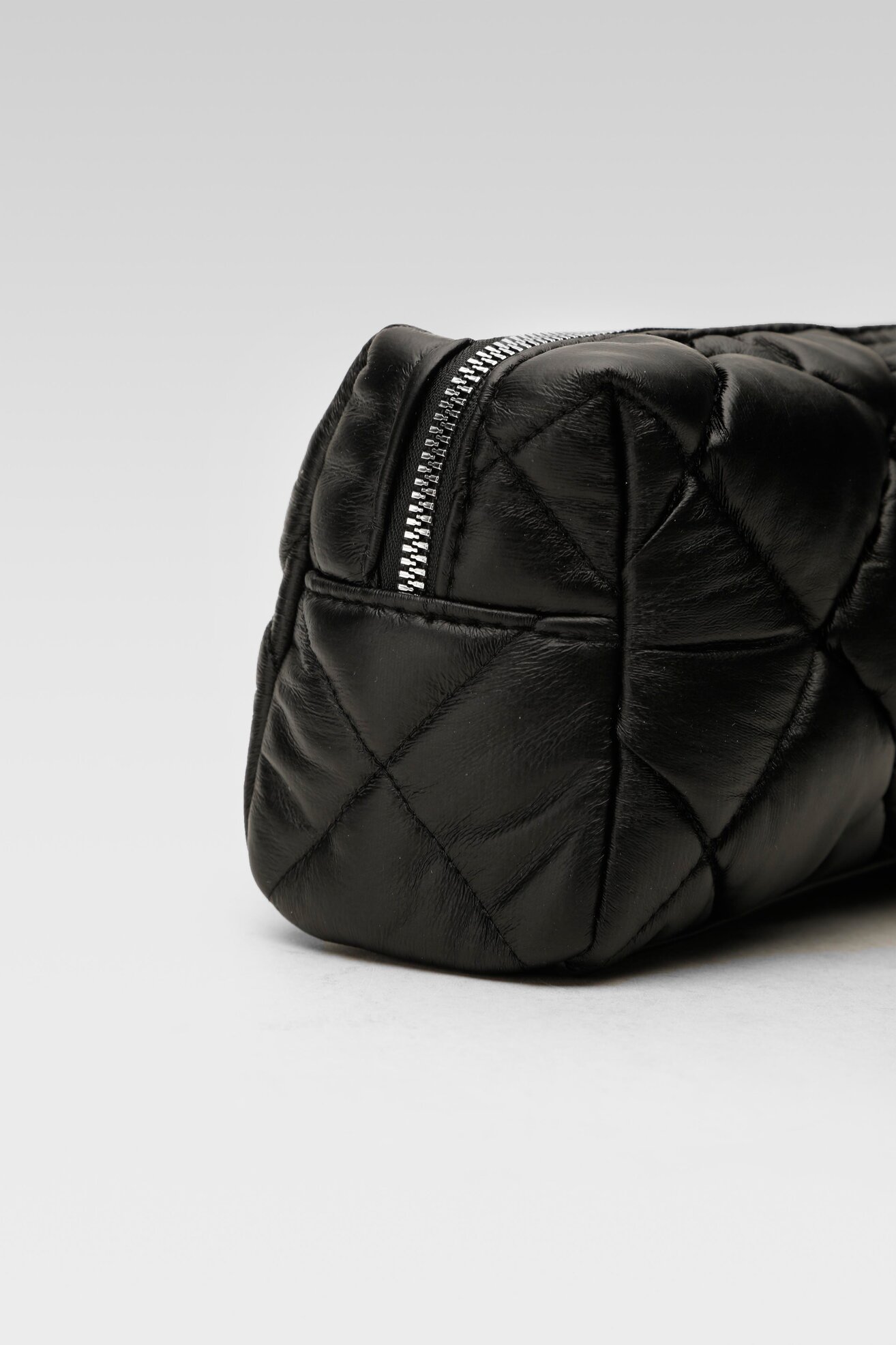 Kosmetyczka Jenny Fairy 4W1-038-AW21 Czarny