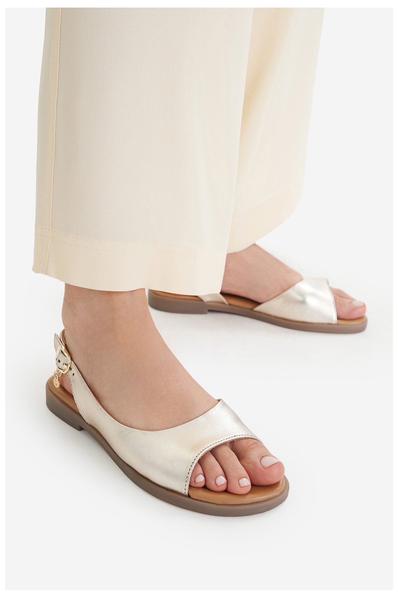 Сандали Lasocki CEO-WI16-FOXI-70 ЗЛАТИСТ