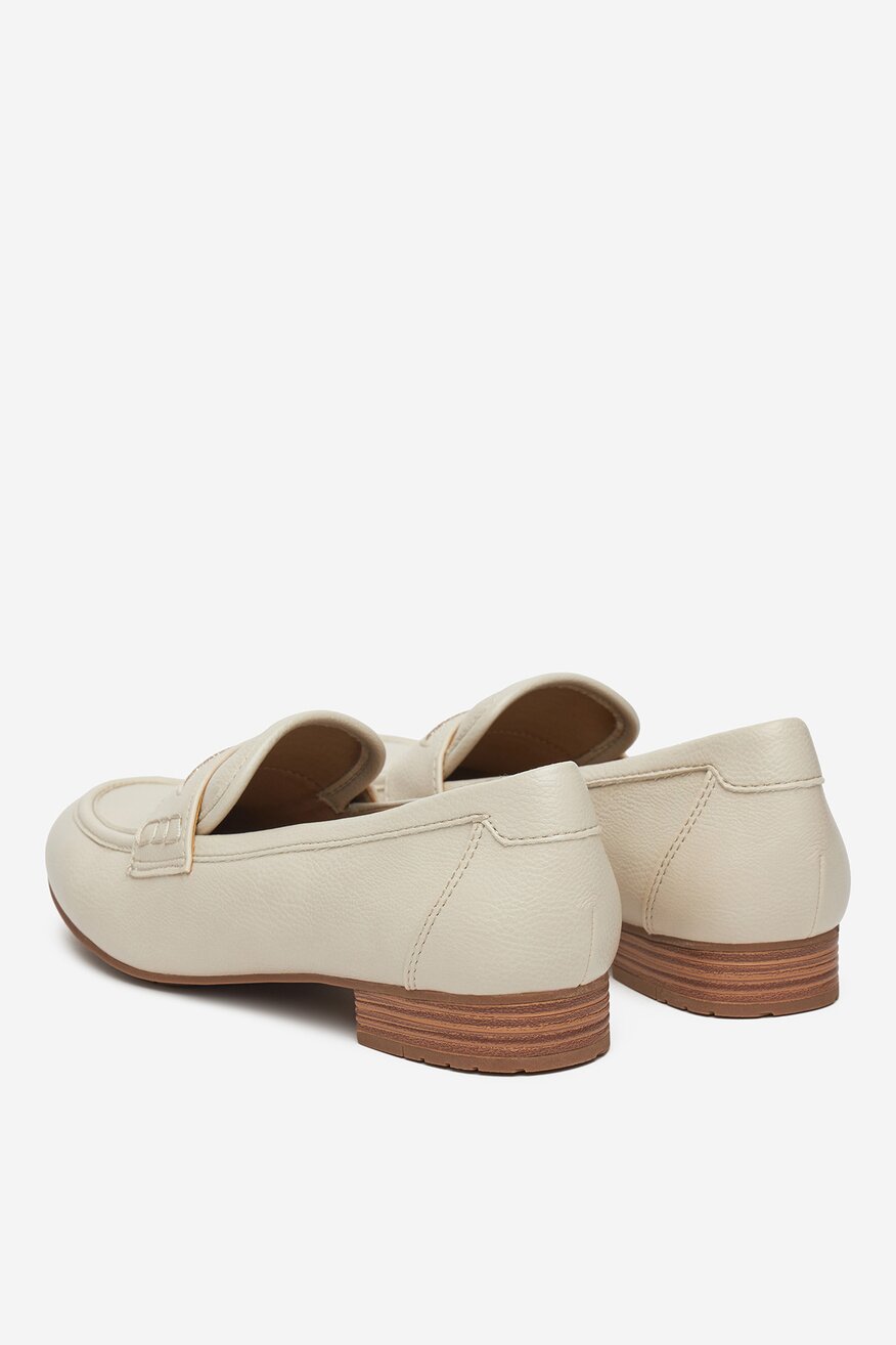 
                Мокасини Mustang БЯЛ - 5903419779077