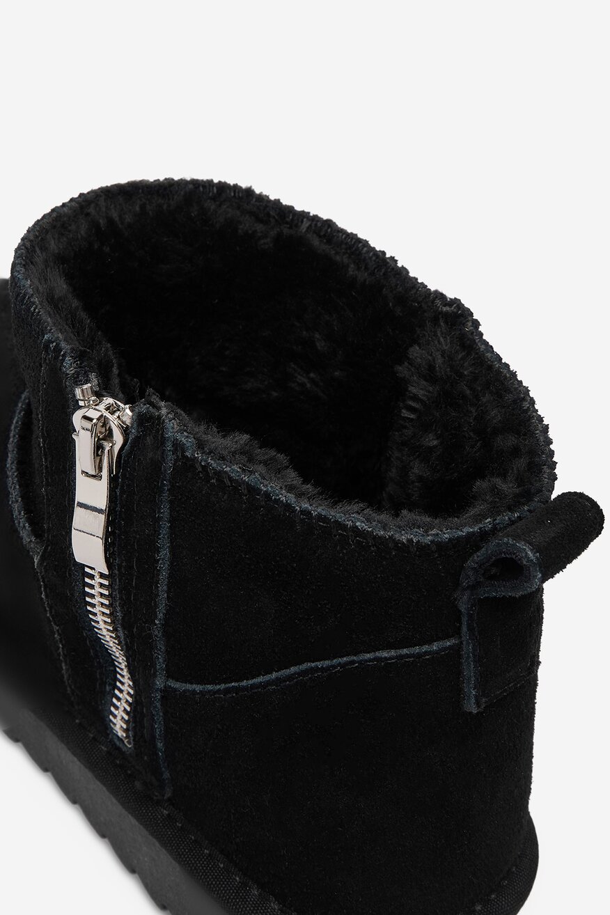 
                Bokacsizma DeeZee FEKETE - 5904410749649