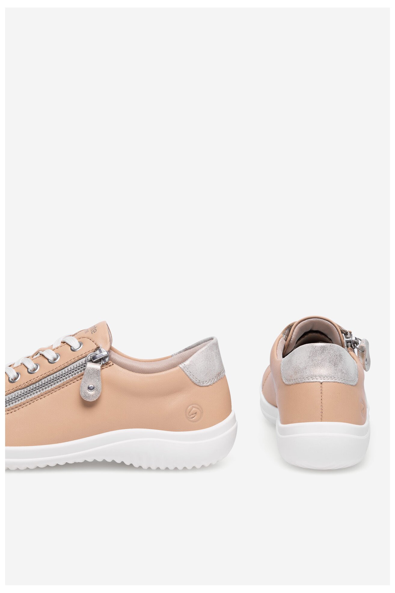 Tornacipő Remonte D1E03-20 BARNA