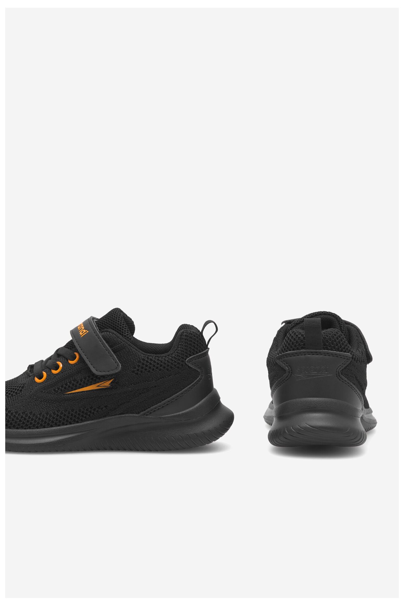 Obuwie sportowe Sprandi CP66-25601 Czarny