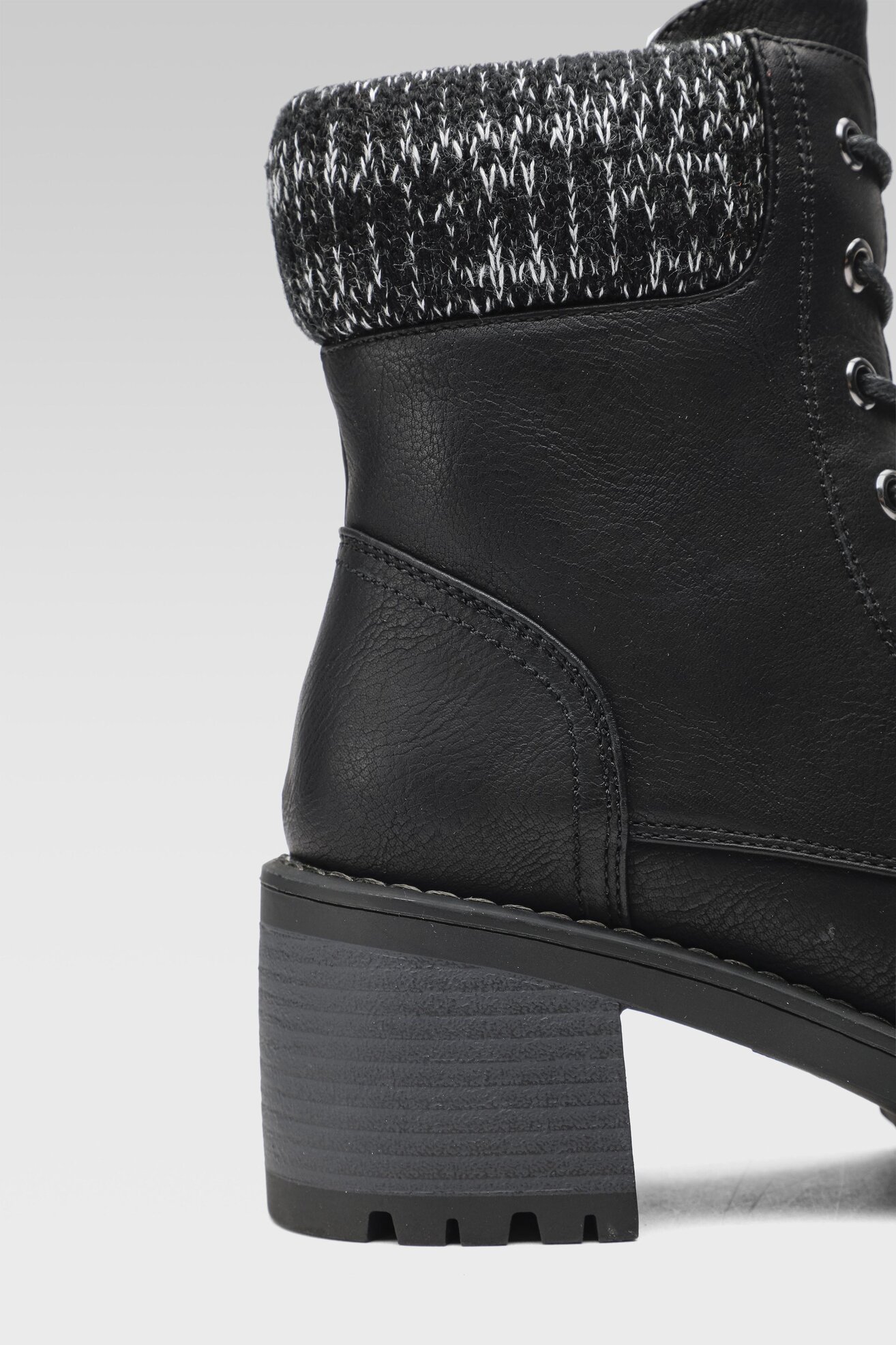 Trzewiki Clara Barson WS5898-10 Czarny