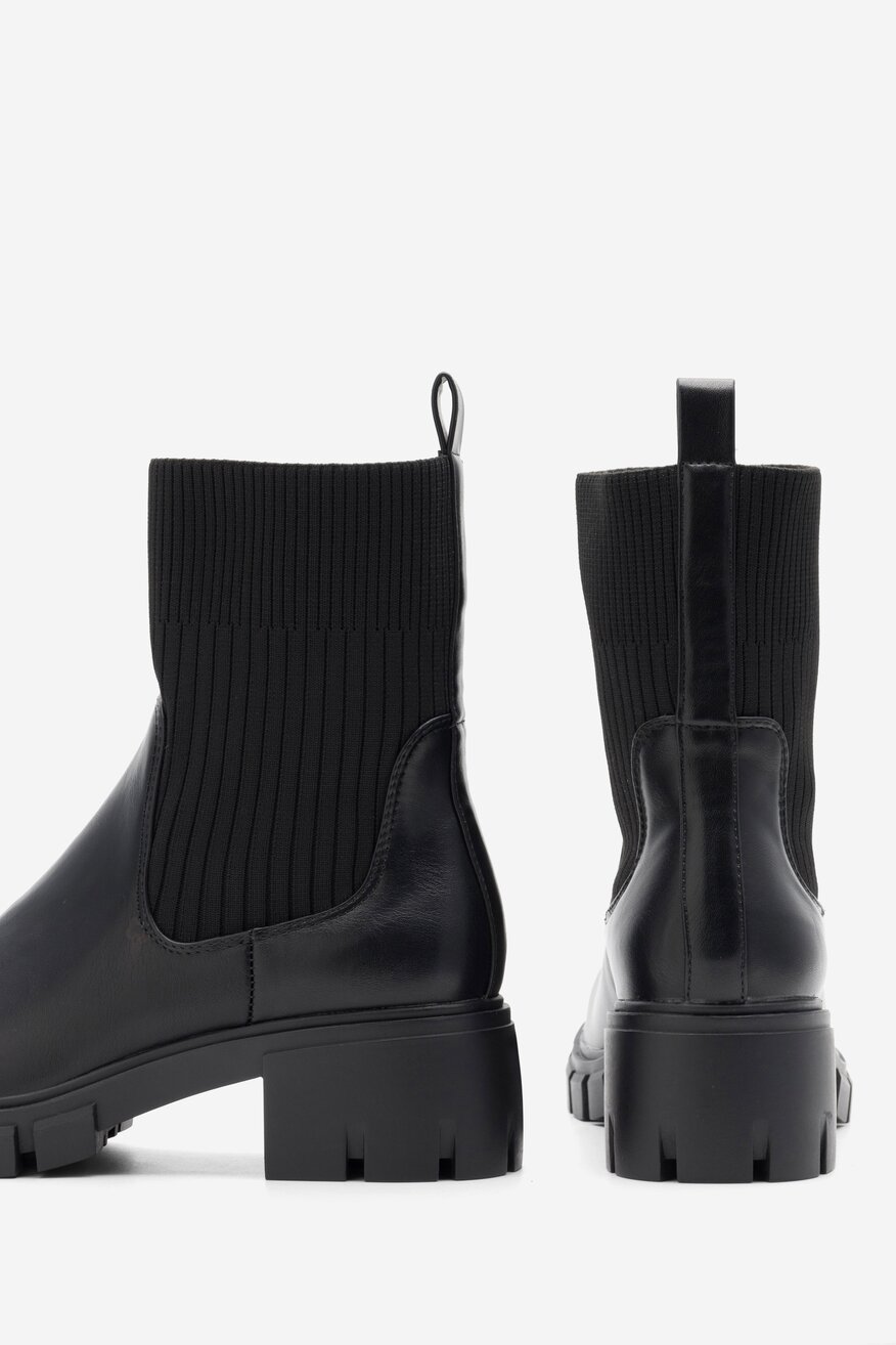 DeeZee - Botki na słupku - 5905588808411