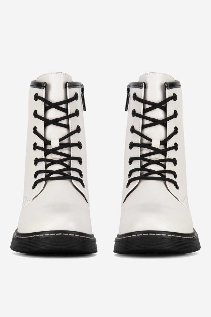 
                Боти Jenny Fairy БЯЛ - 5905588899358