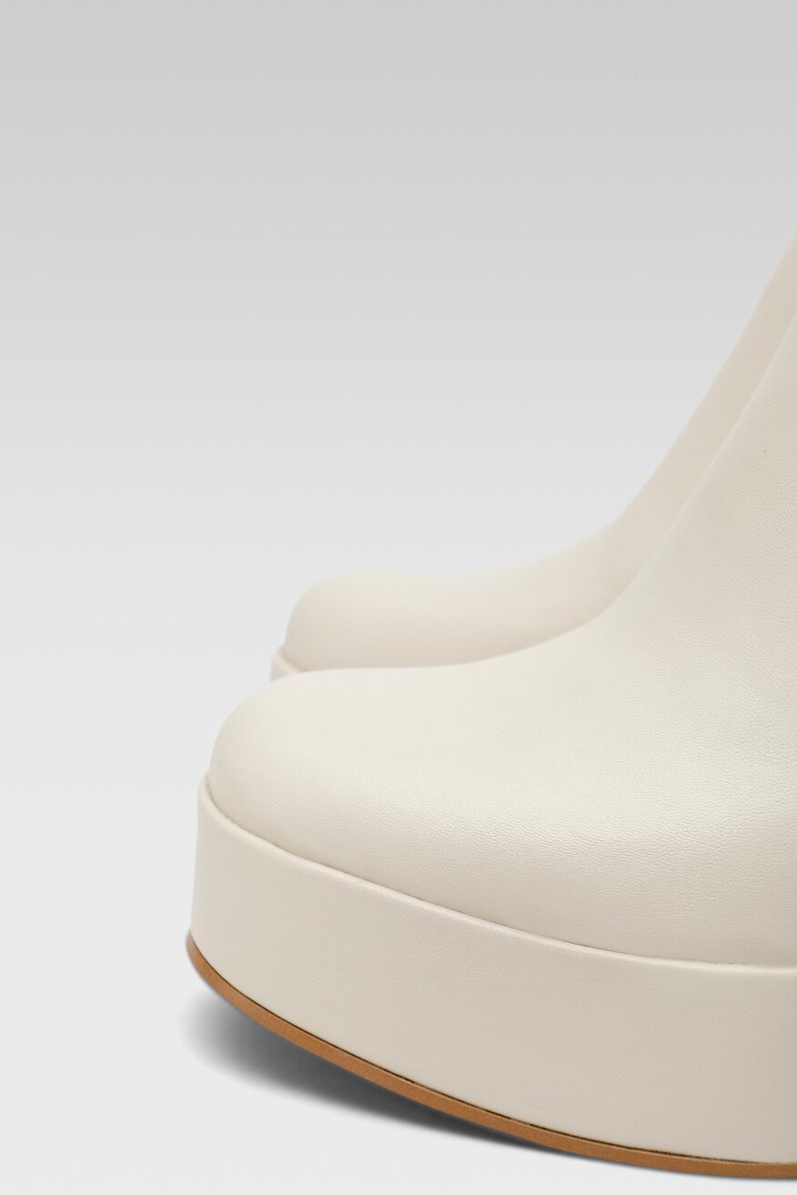 
                Jenny Fairy - Botki na słupku - 5904862407067