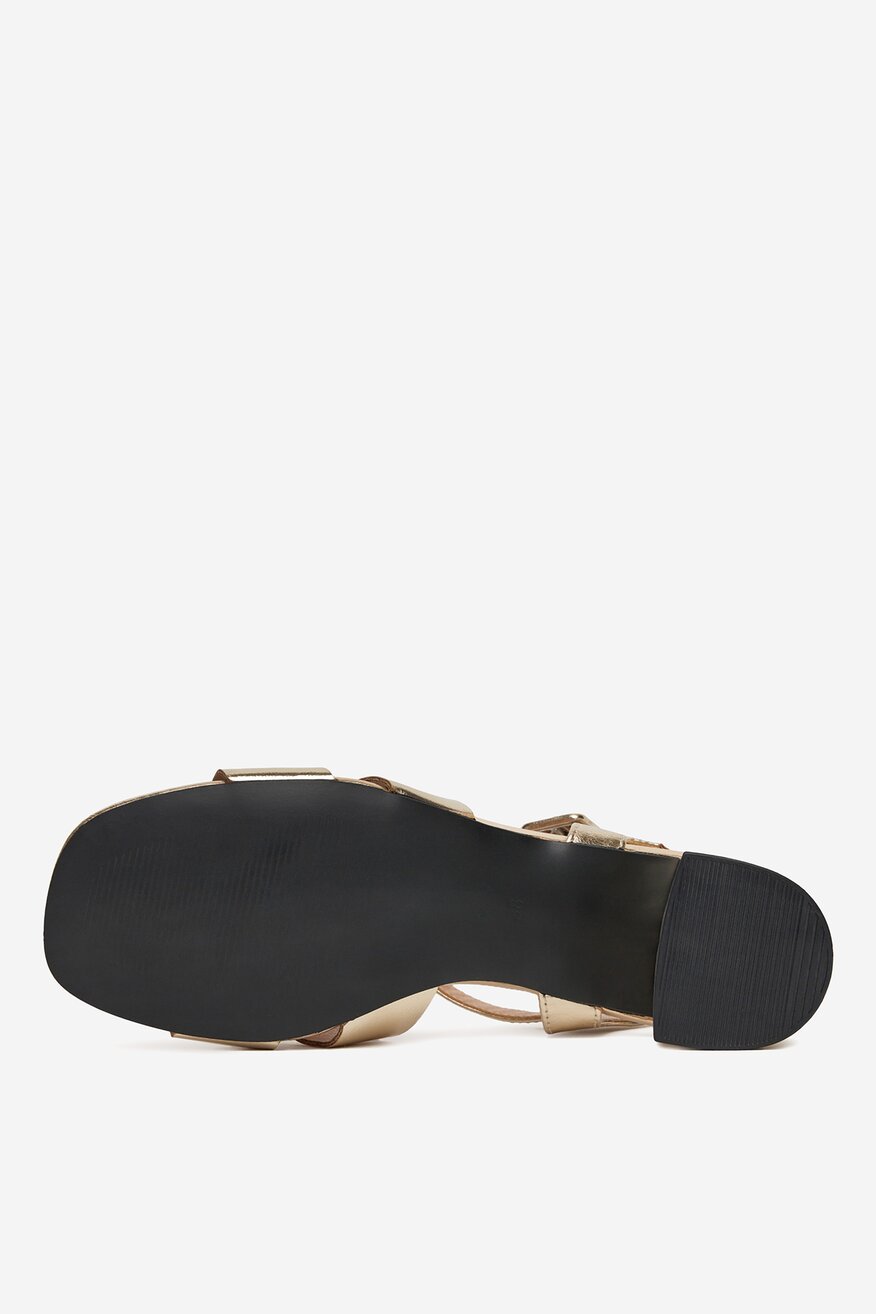 Sandály Clara Barson ZLATÁ - 5903698594316