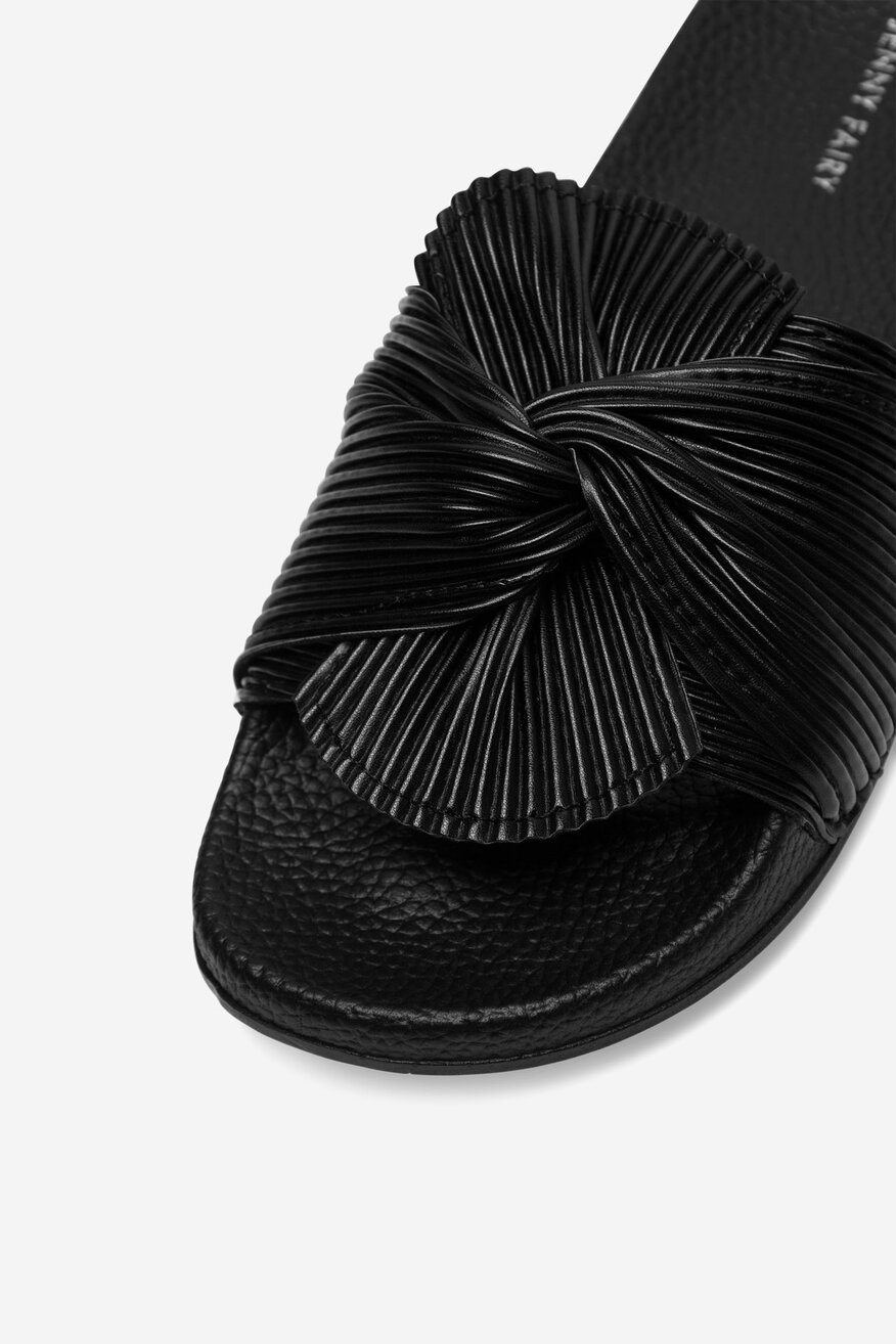 
                Șlapi pentru bazin Jenny Fairy NEGRU - 5905588637868