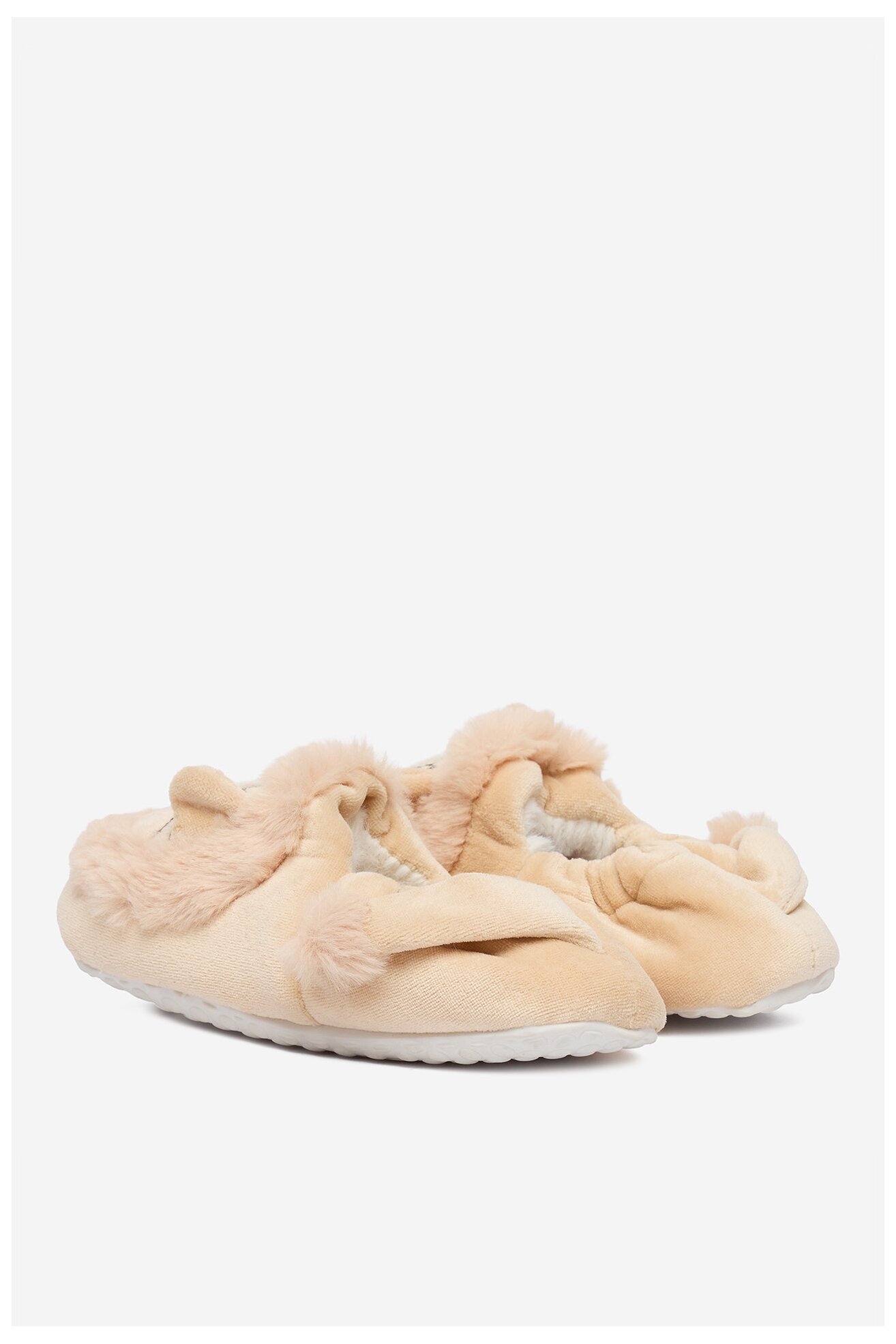 Чехли Action Boy B12035 БЕЖОВ