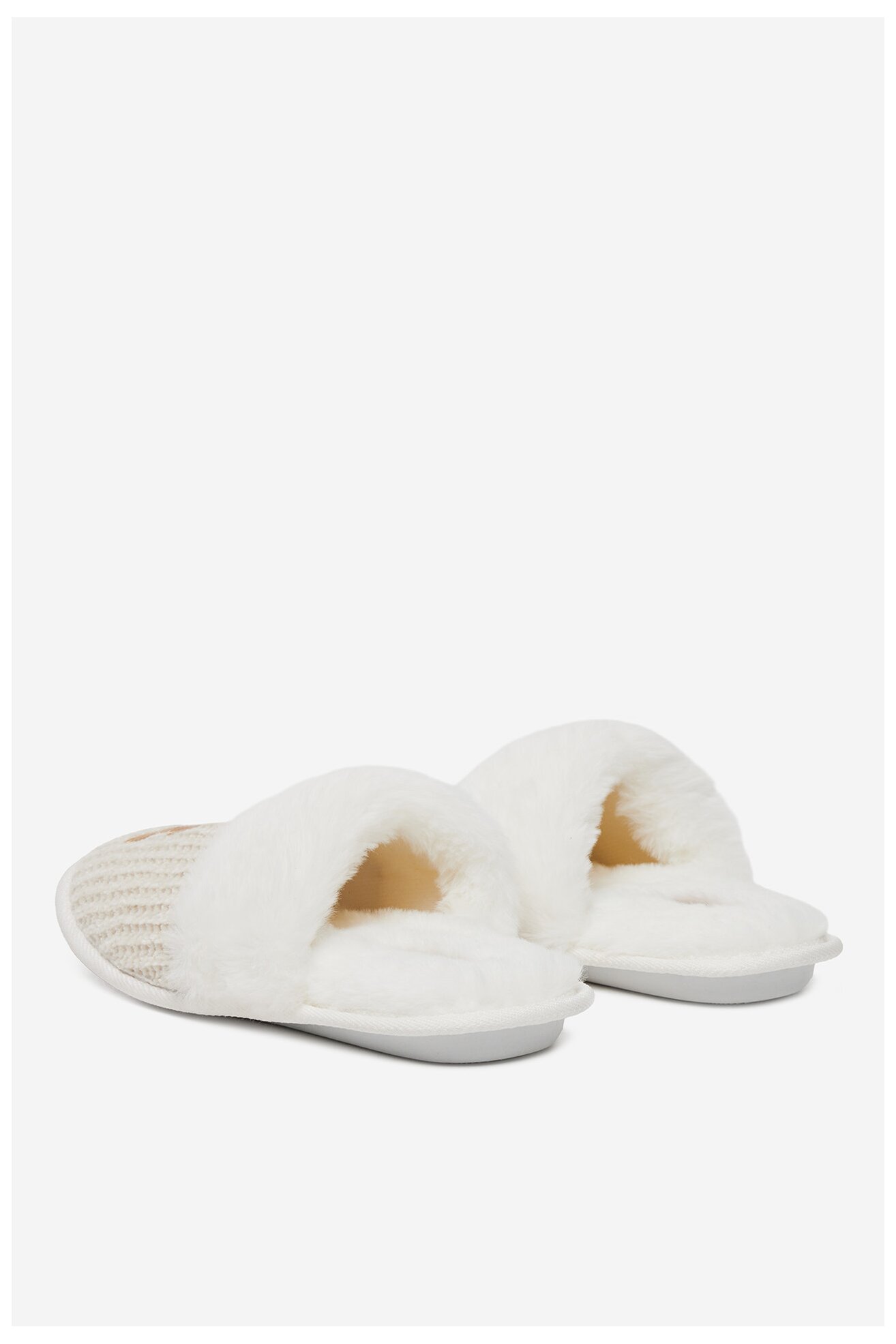 Kapcie DeeZee HHS-23W-3046 Biały