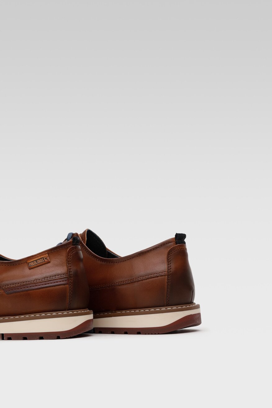 
                Pikolinos - Skórzane półbuty brązowe - 5903698928234