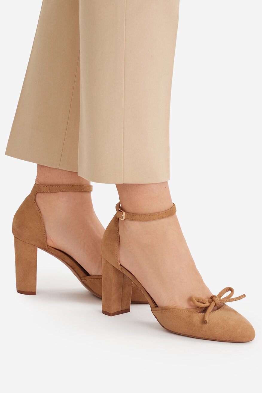 
                Елегантни обувки Jenny БЕЖОВ - 5906751617380