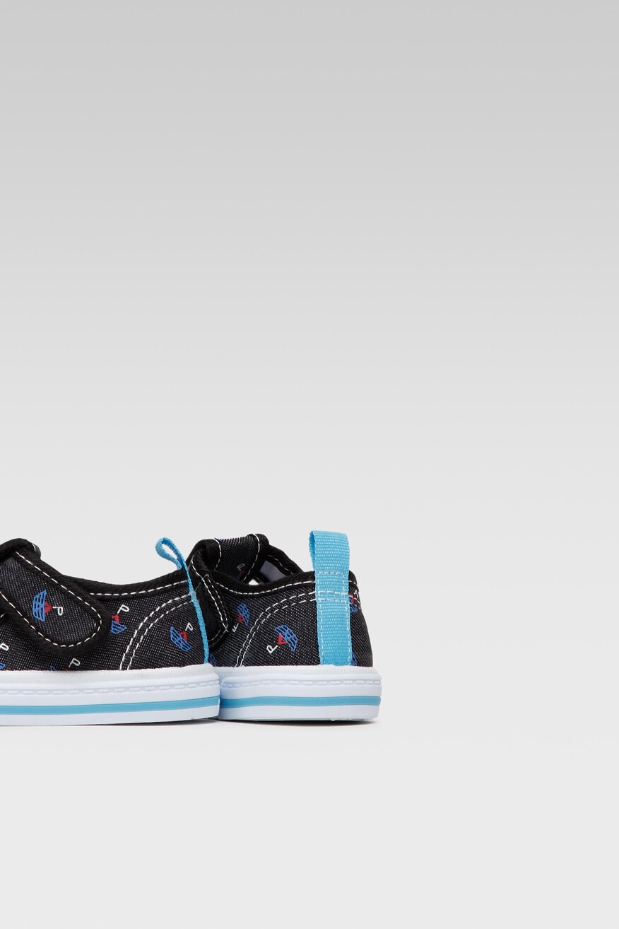 Papuče Action Boy CRNA - 5904248826987