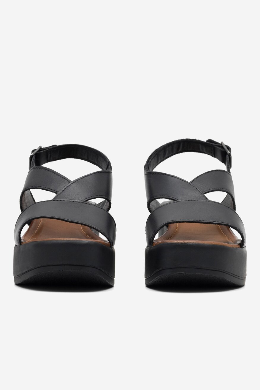 
                Lasocki - Skórzane sandały czarne - 5904862825328