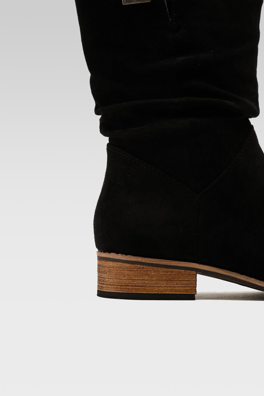 
                Clara Barson - Botki czarne z suwakiem - 5903698797908