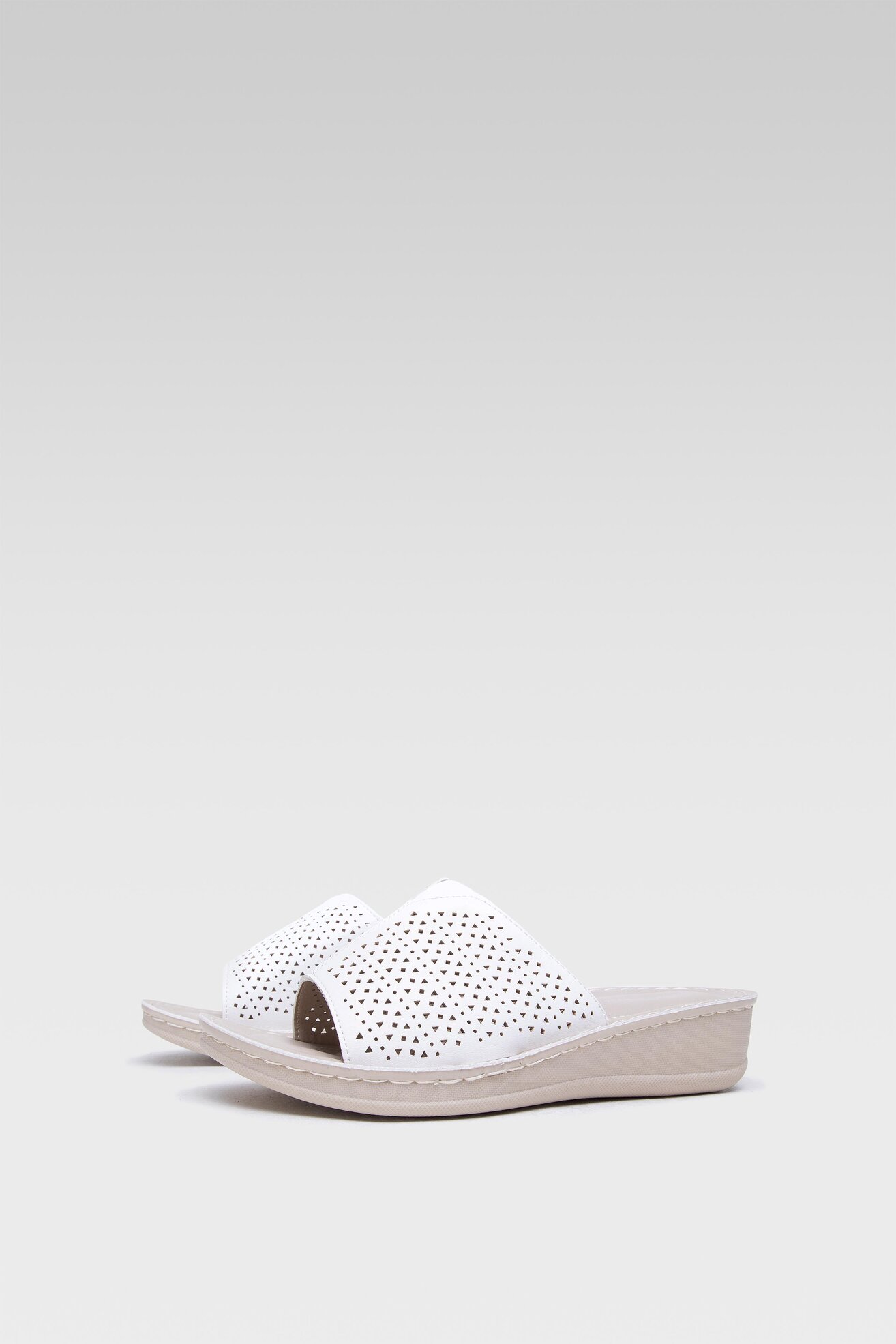 Klapki Clara Barson WSS20520-03 Biały