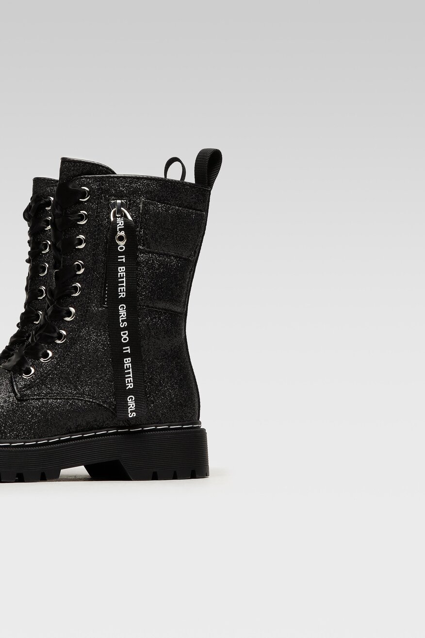 
                Duboke cipele DeeZee CRNA - 5904862272610