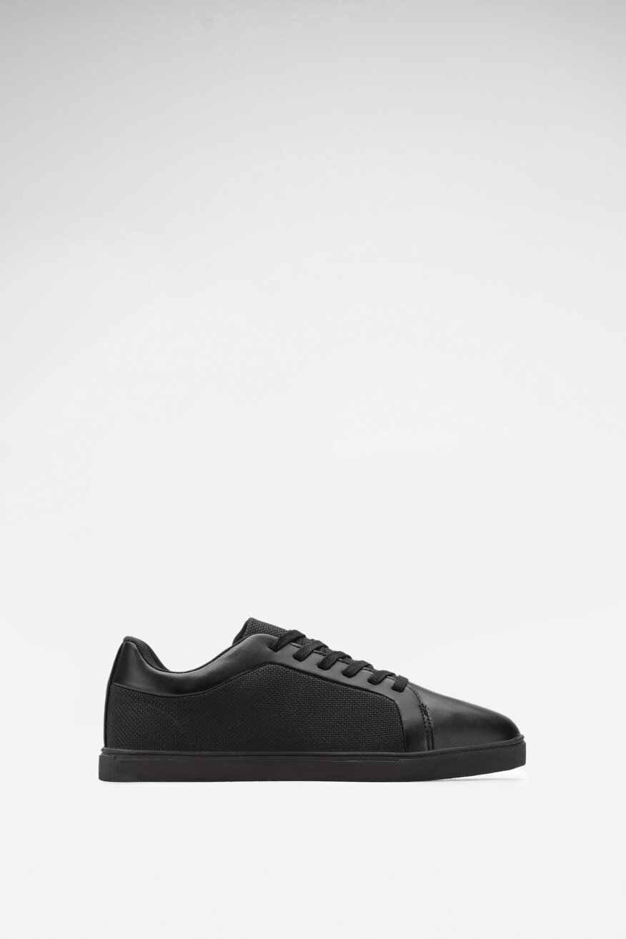 
                Lanetti - Sneakersy czarne sznurowane - 5903698295152