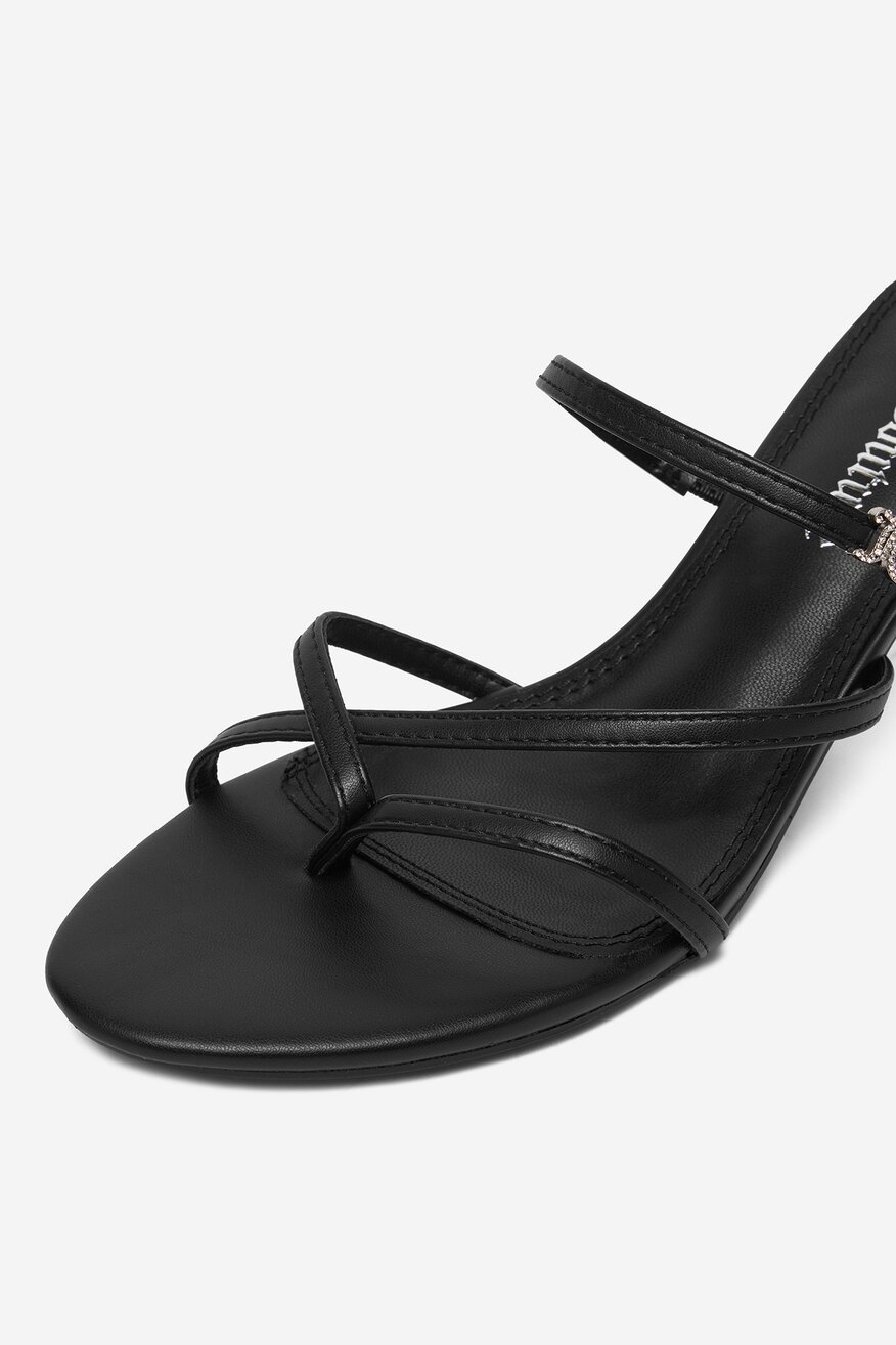 
                Шльопанець Juicy Couture ЧОРНИЙ - 5907964049418