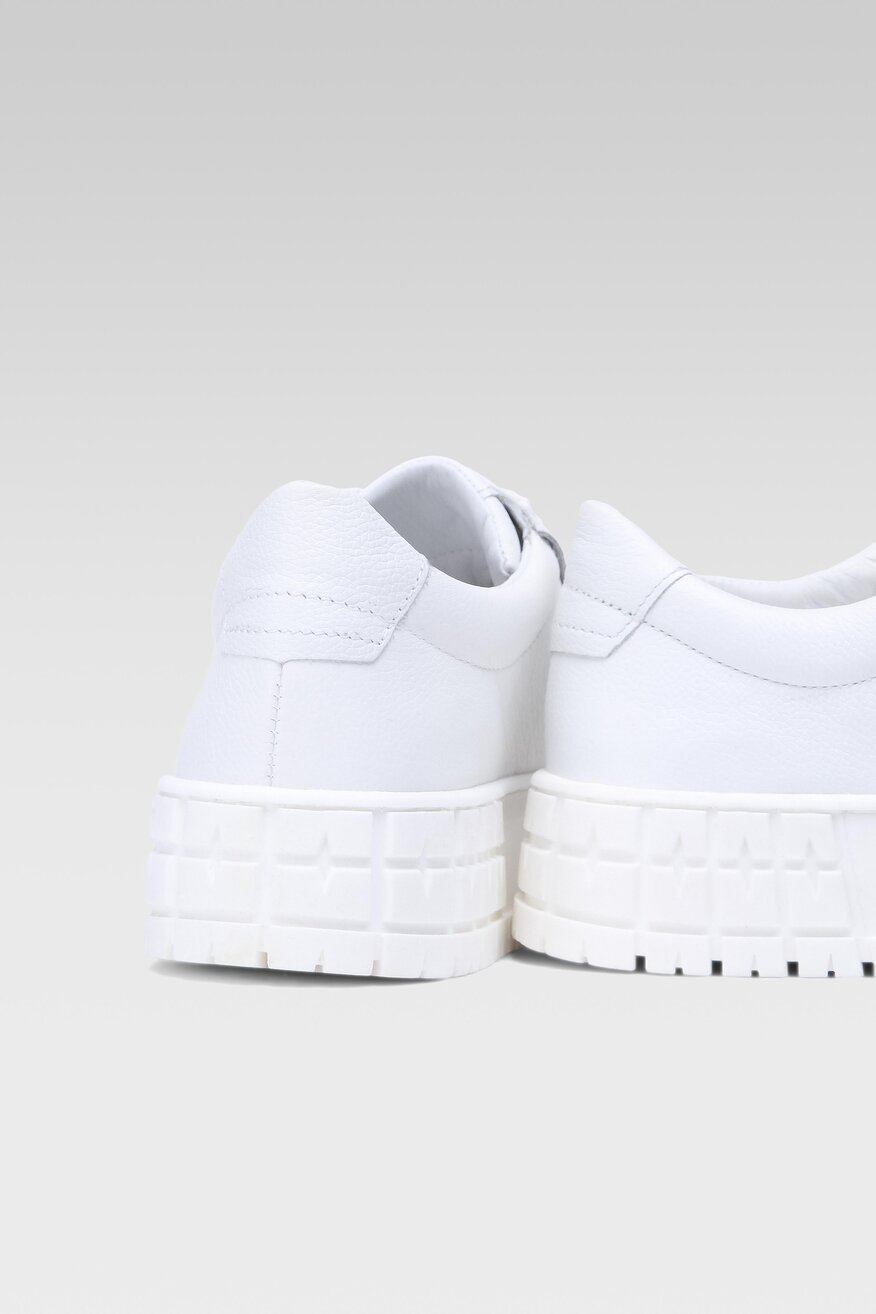 
                Tornacipő Lasocki FEHÉR - 5904862639949