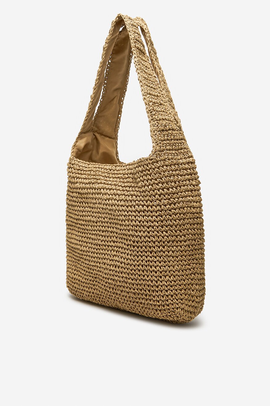 
                Дамска чанта DeeZee БЕЖОВ - 5906751131398