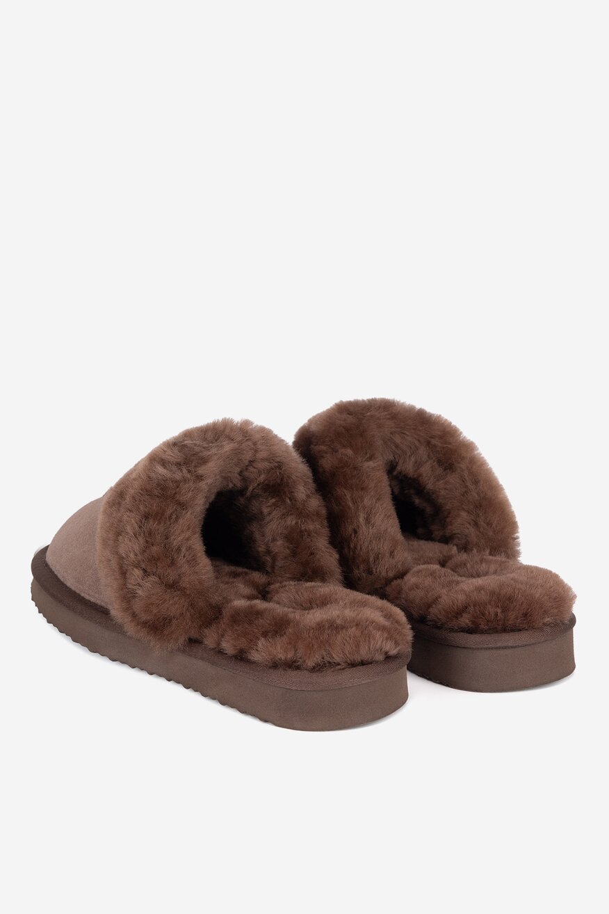 
                Mexx - Kapcie zamszowe ocieplane - 5905588924180