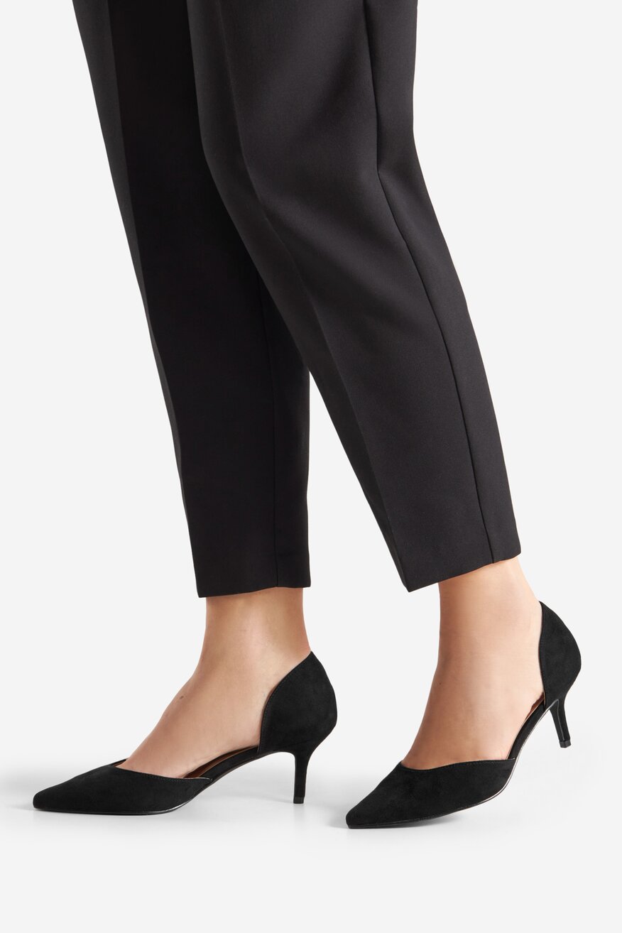 
                Körömcipő Jenny FEKETE - 5903698724546