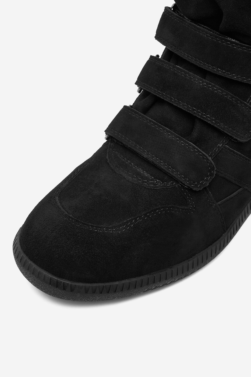 
                Напівчеревик Badura ЧОРНИЙ - 5906751338780