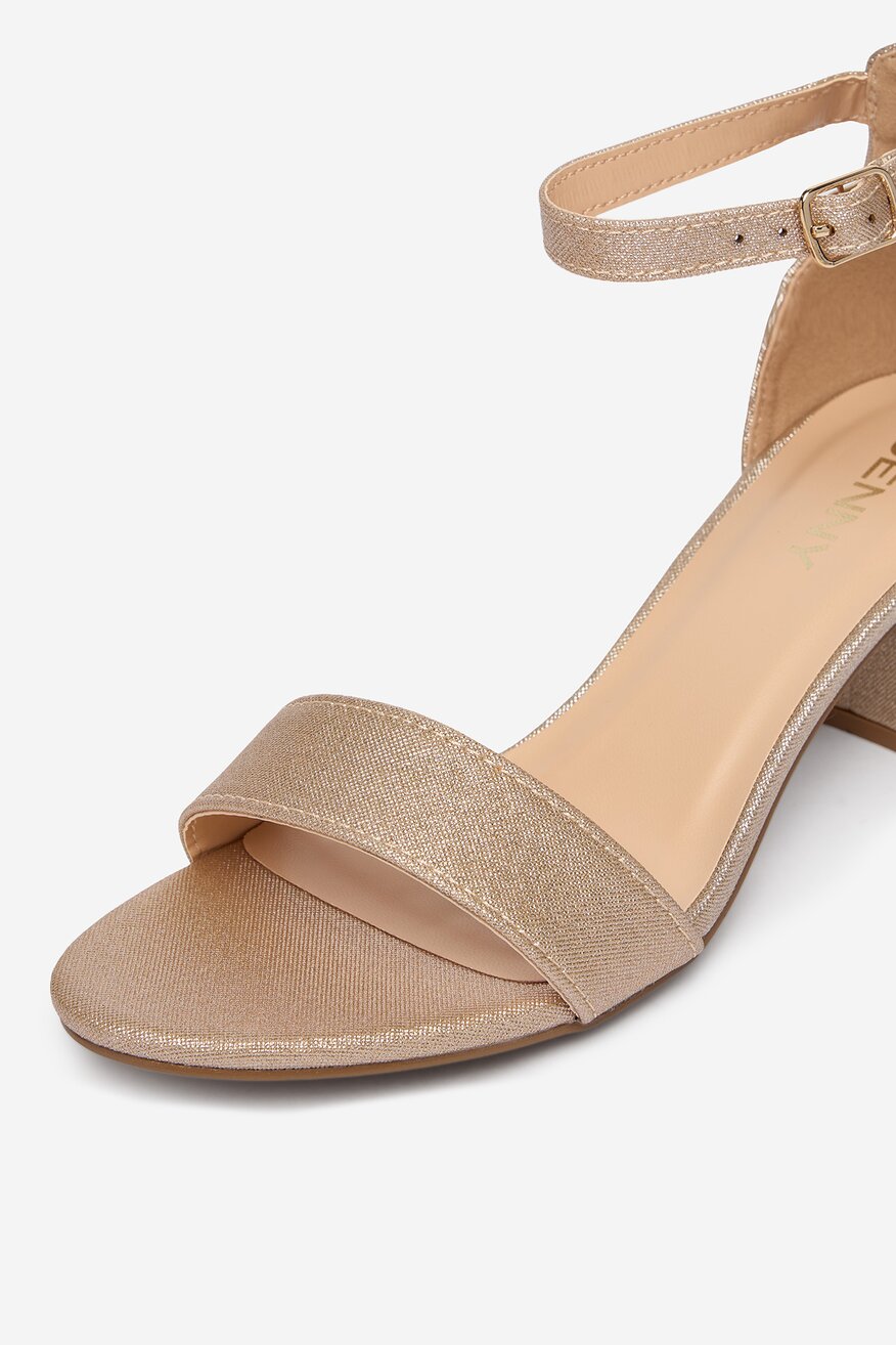 
                Сандалі Jenny ЗОЛОТИЙ - 5906751710944