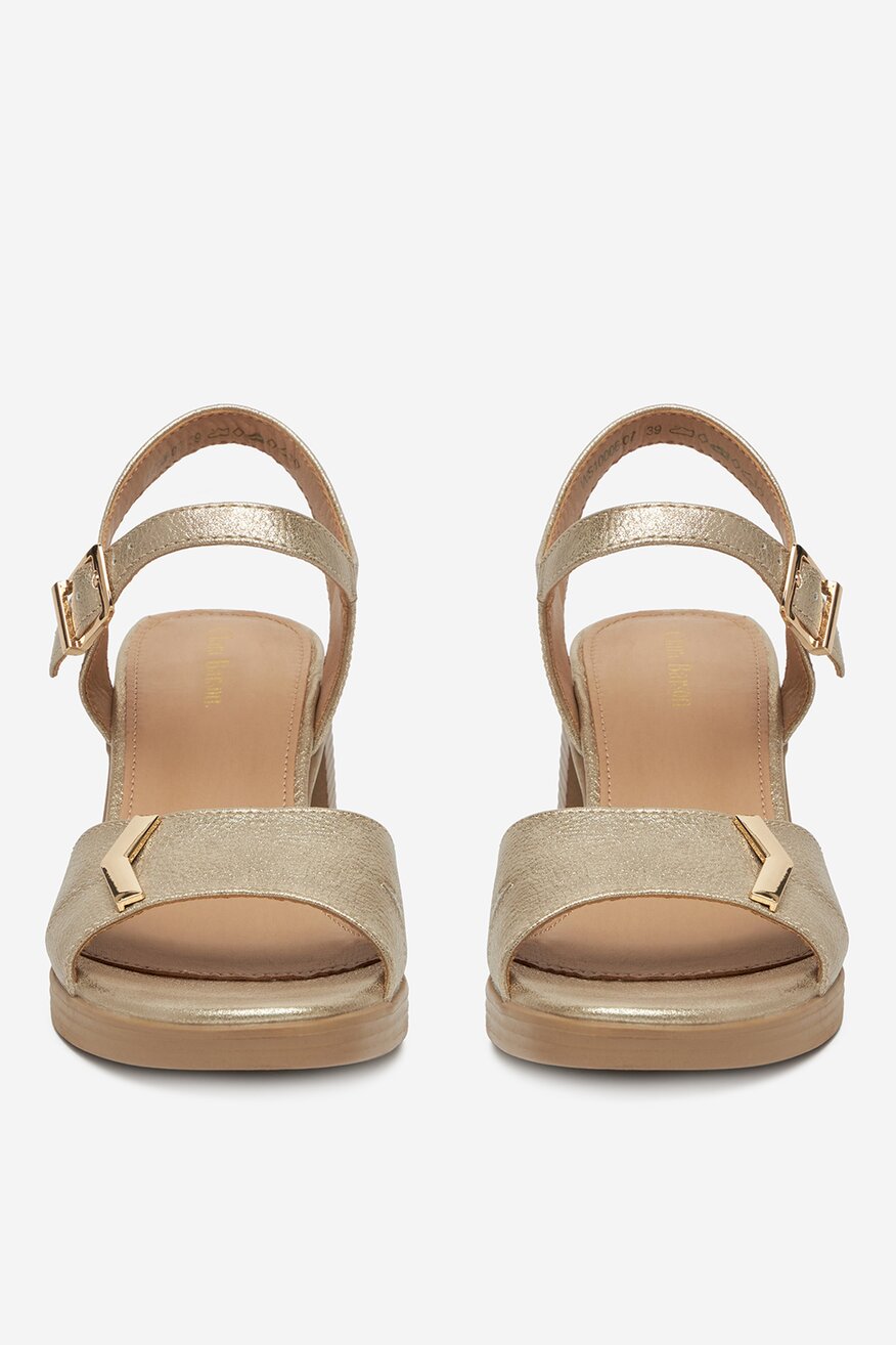 
                Sandale Clara Barson ZLATNA - 5903698732824