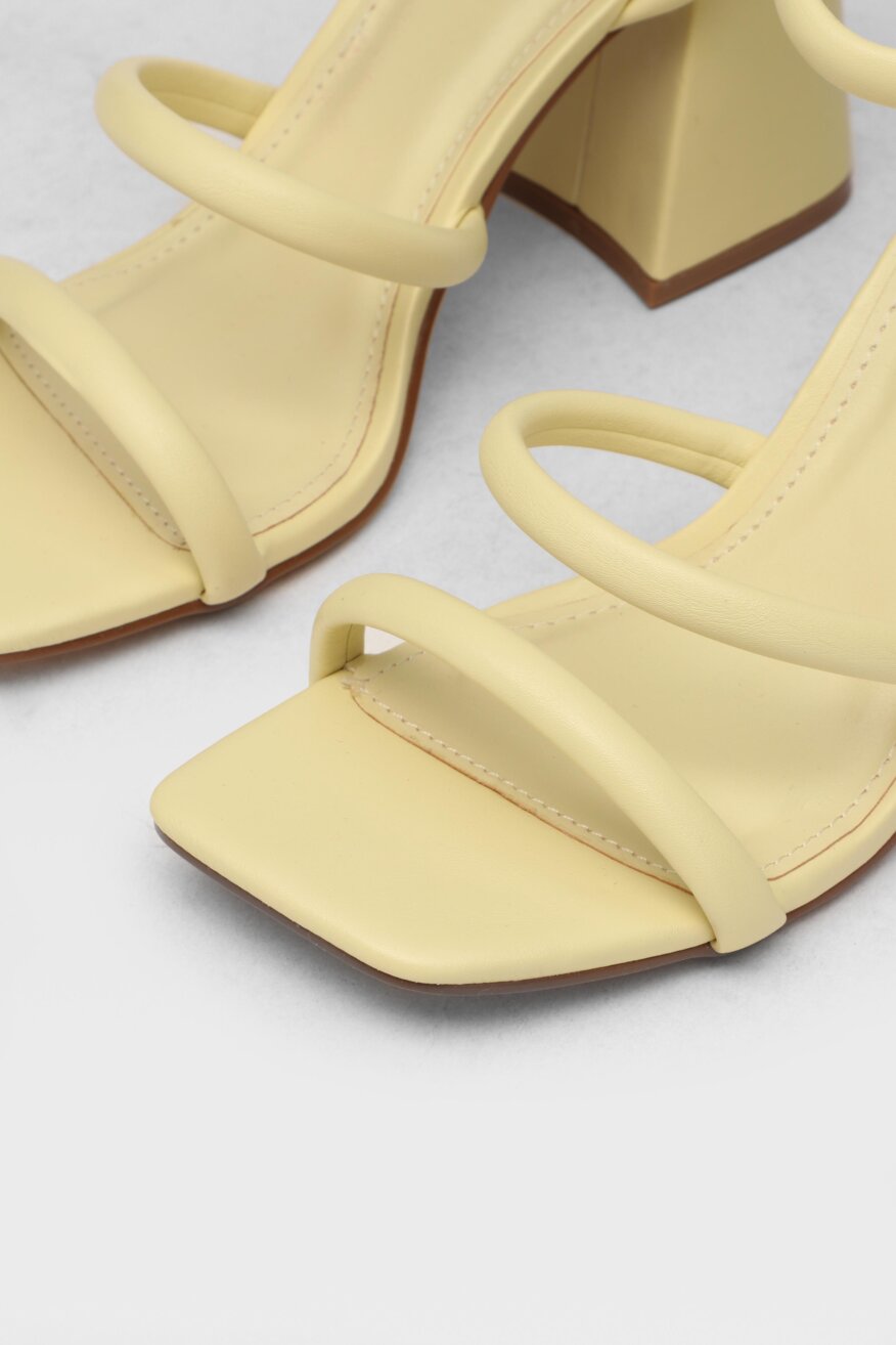 
                Jenny Fairy - Sandały na obcasie pastelowe - 5903698610092