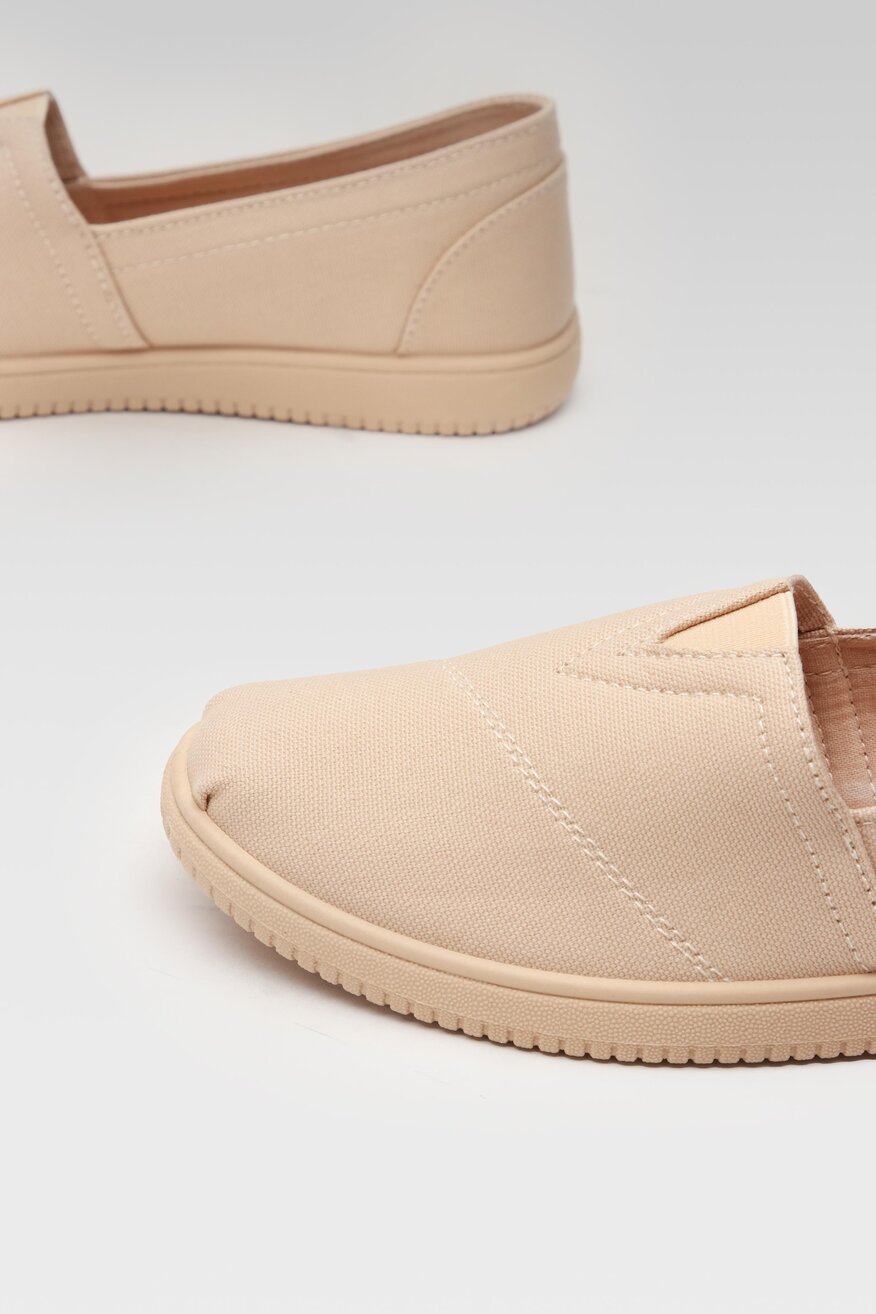 
                Jenny Fairy - Trampki wsuwane - 5904862611297