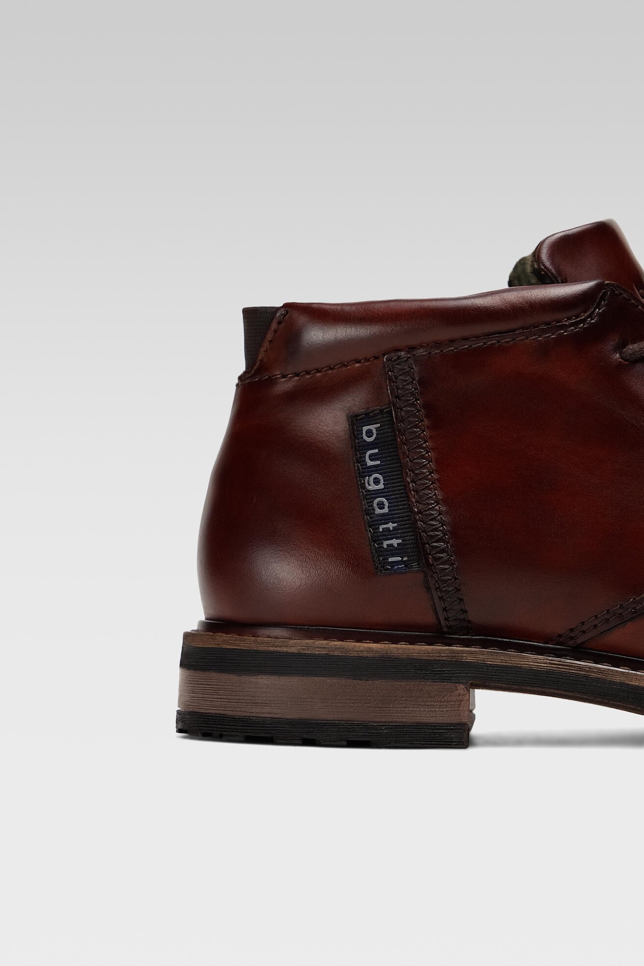 Trzewiki Bugatti 331-78238-1000-6100 Brązowy ciemny