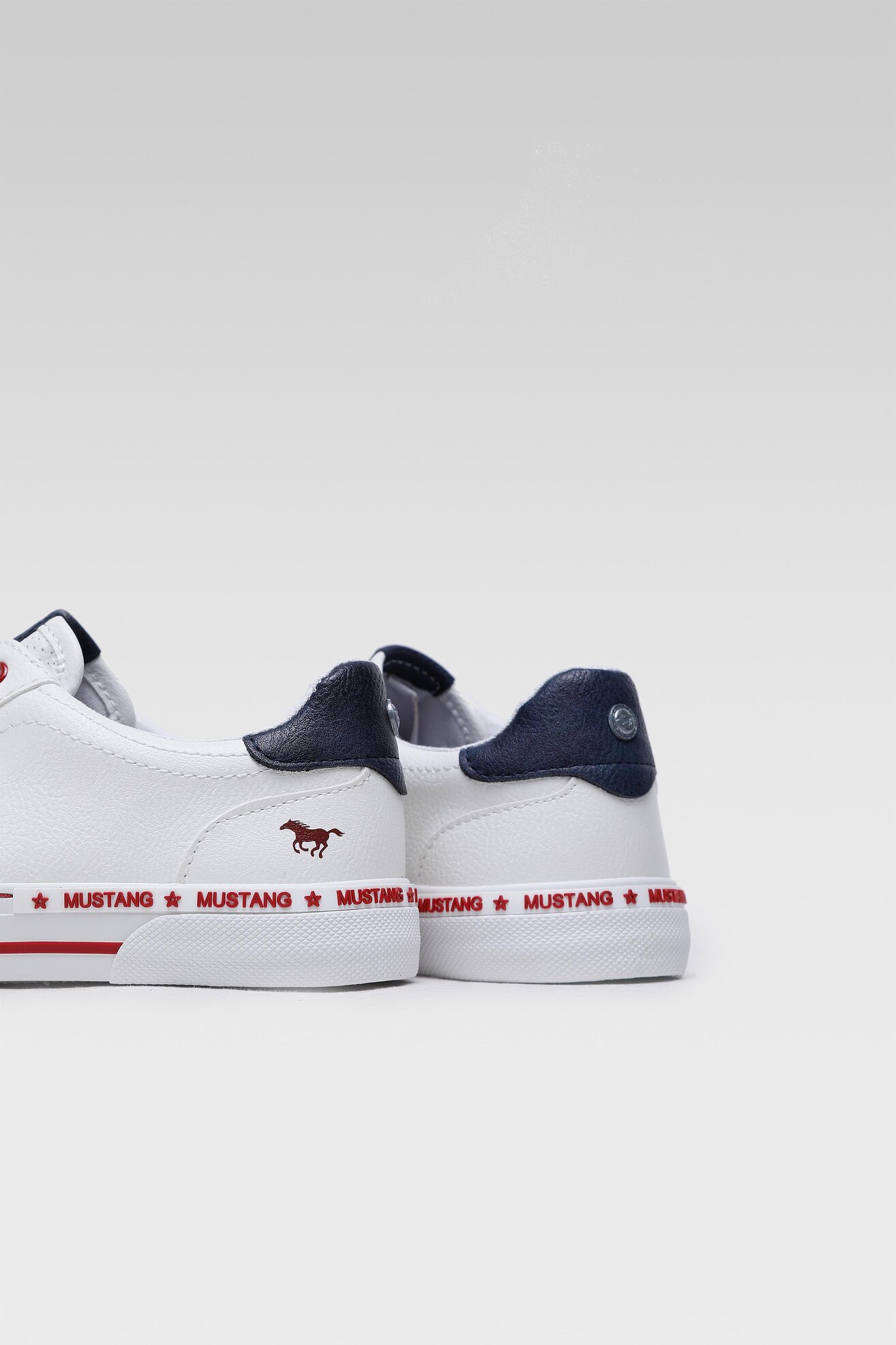 Zapatillas De Tenis Mustang 1353-301-203 Blanco