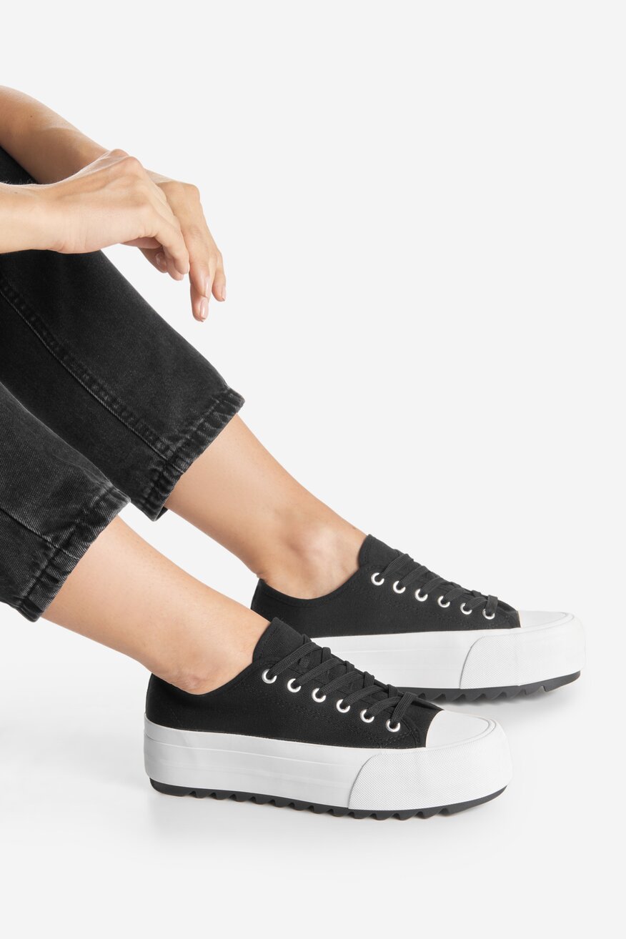 
                Кецове Jenny Fairy ЧЕРЕН - 5905588892243