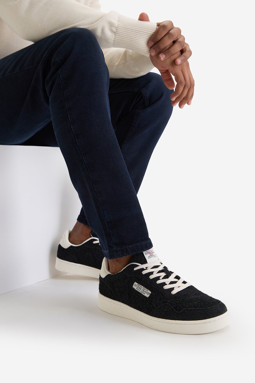 
                GUESS JEANS - Sneakersy skórzane - 5906751657362