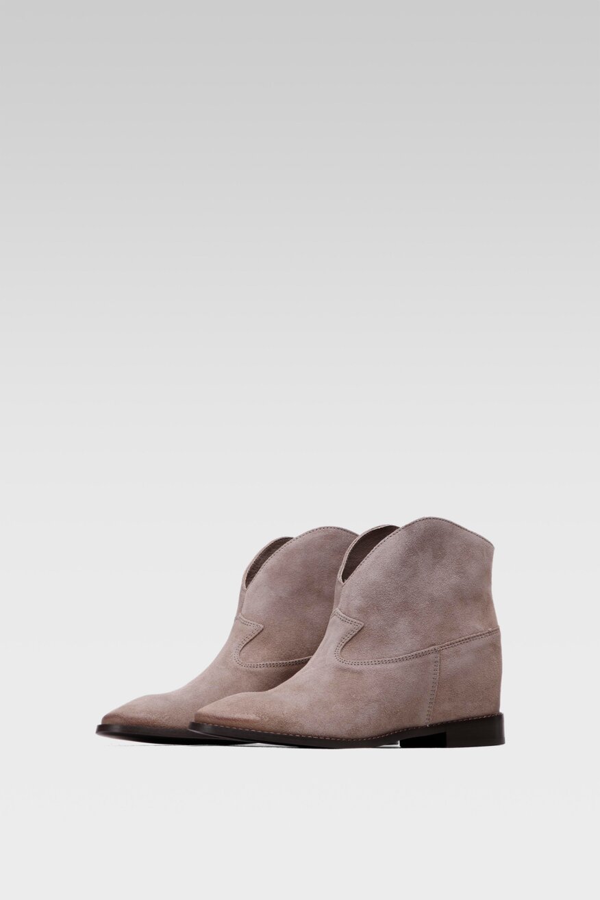 
                Badura - Botki zamszowe - 5904248018702