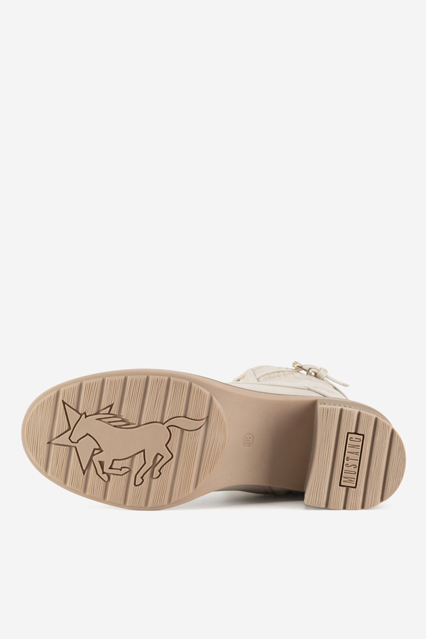 
                Боти Mustang БЯЛ - 5905588863403