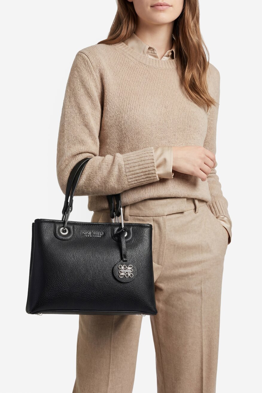 
                Kézitáska NINE WEST FEKETE - 5906751542699