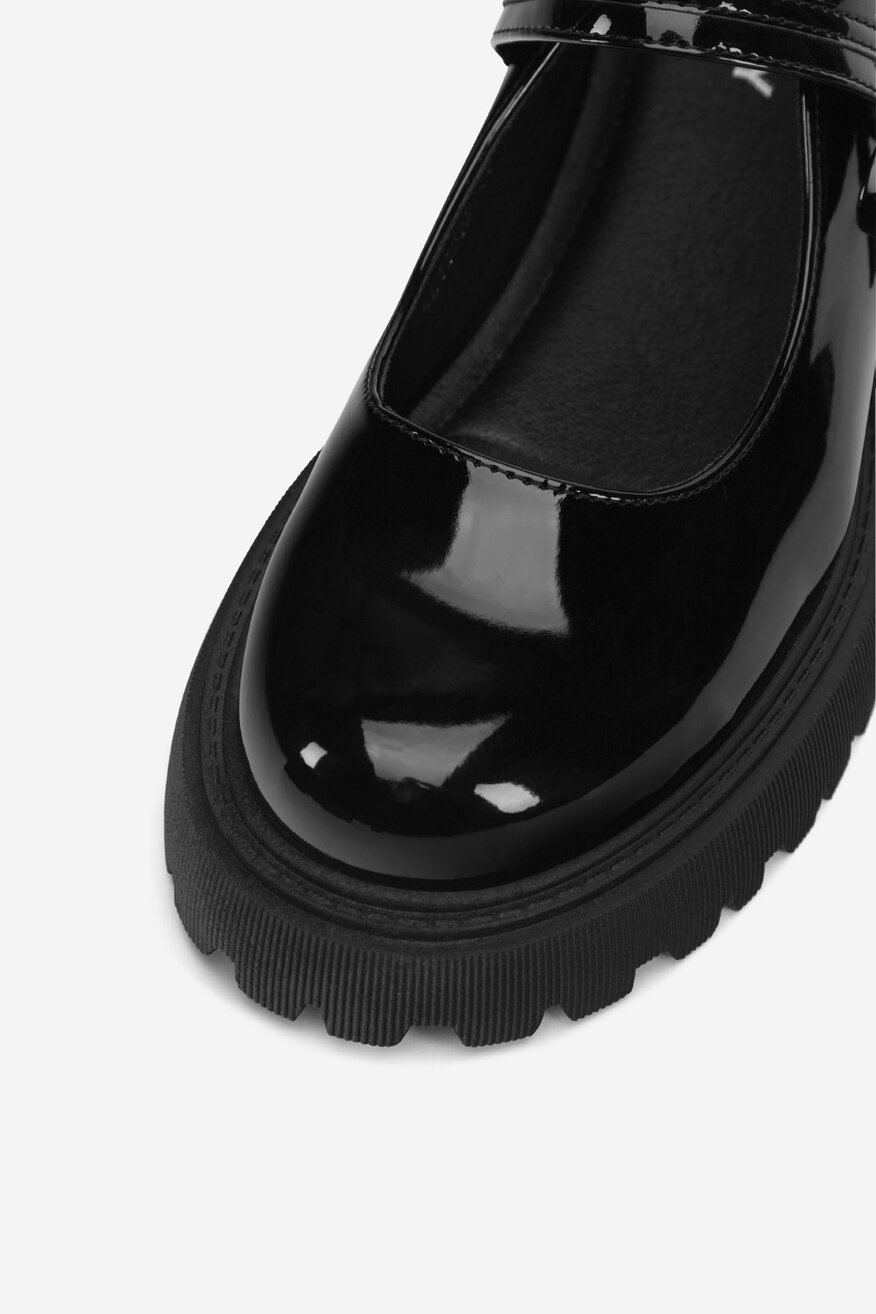 
                Félcipő Jenny FEKETE - 5904862909523