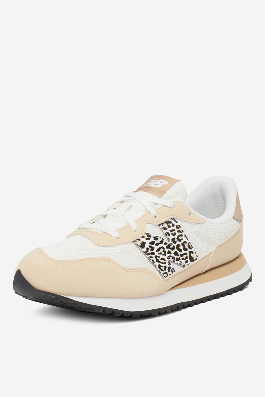 
                Спортни обувки New Balance БЕЖОВ - 5906751852279