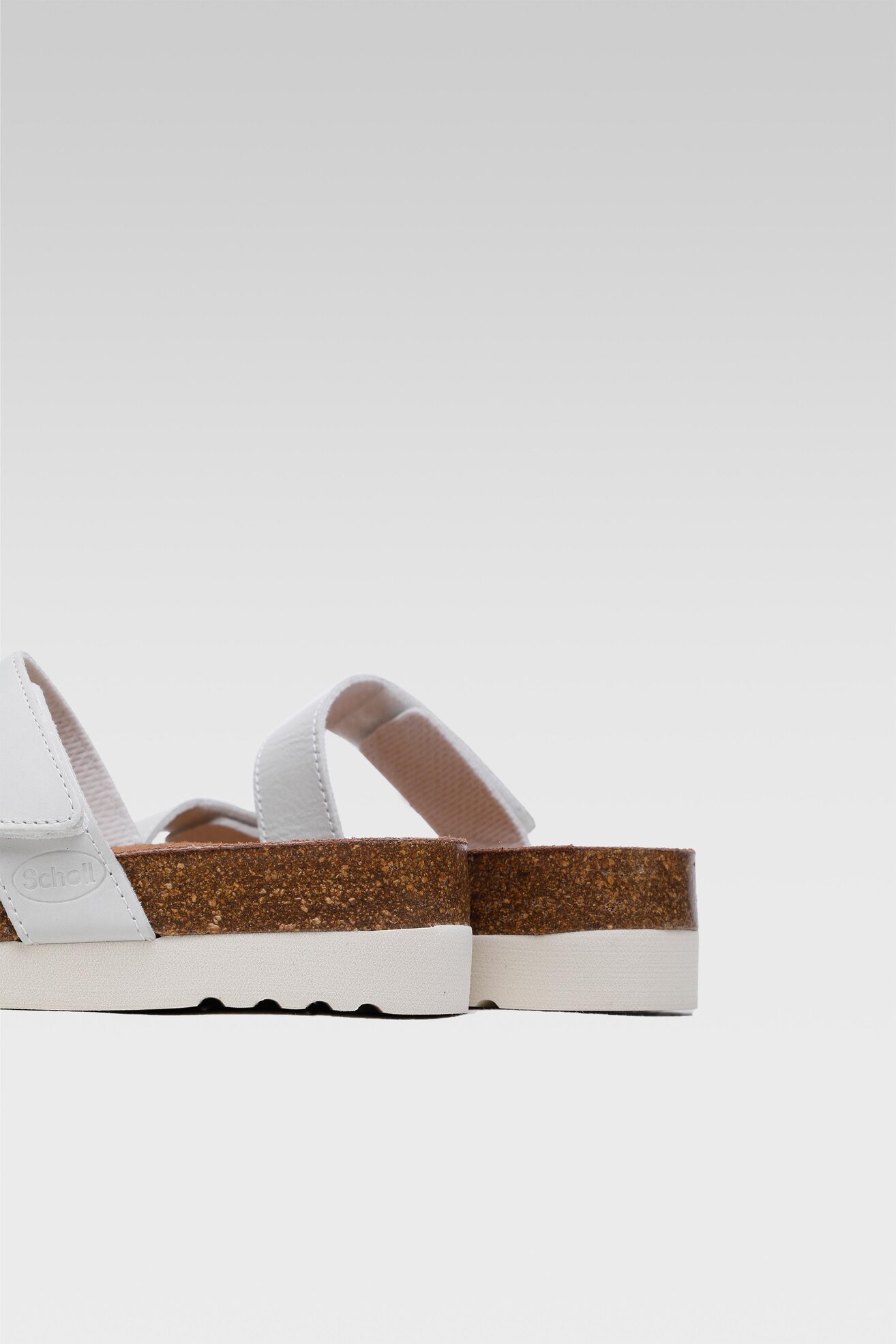 Klapki Scholl F25435 LUSAKA MED 1065 Biały