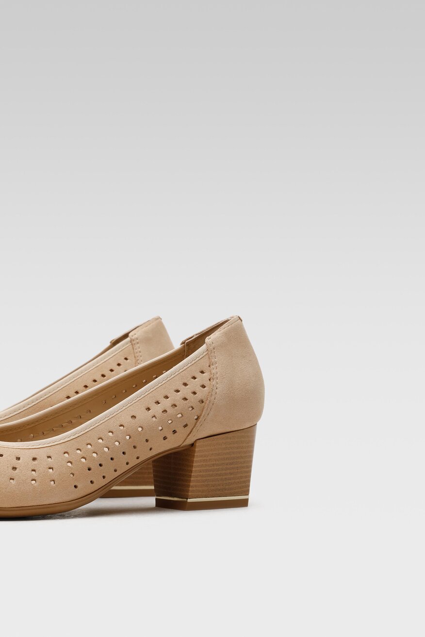 Lasocki - Skórzane czółenka ażurowe - 5904248532352