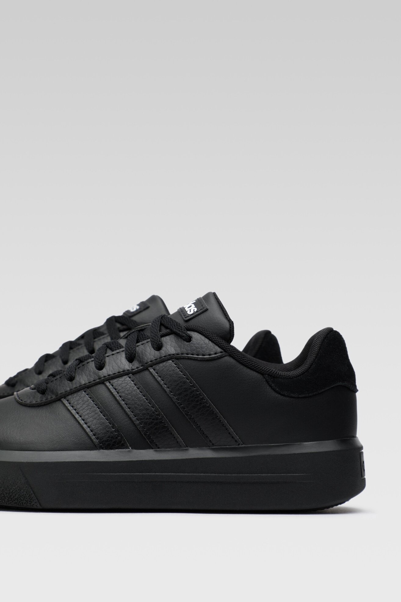 Obuwie sportowe adidas COURT PLATFORM GV8995 Czarny