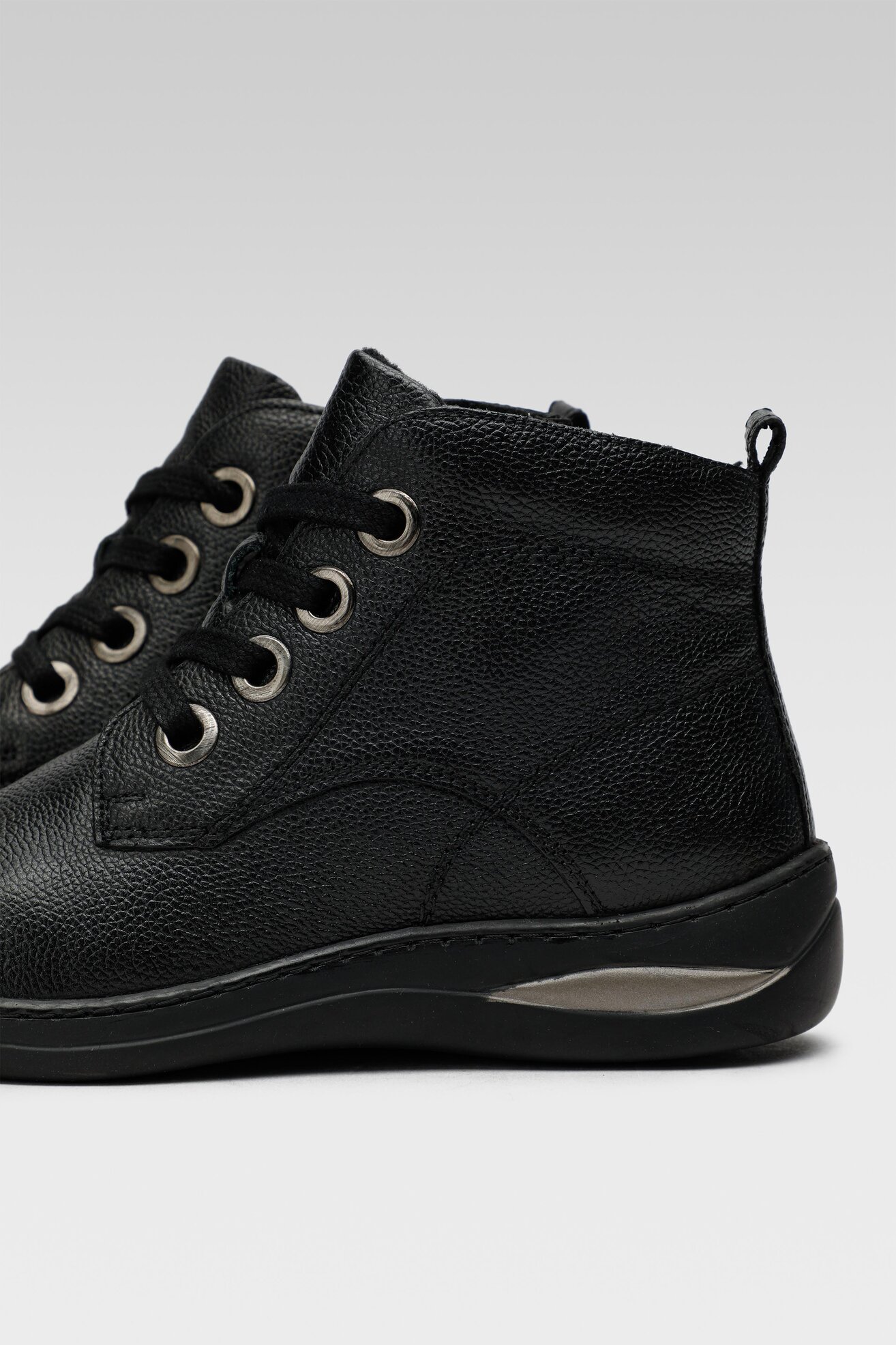 Trzewiki Go Soft WI23-LIPARI-04 Czarny