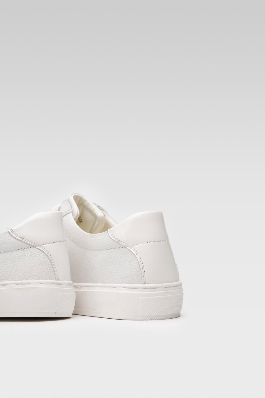 
                Sarah Karen - Skórzane półbuty białe - 5904862768151