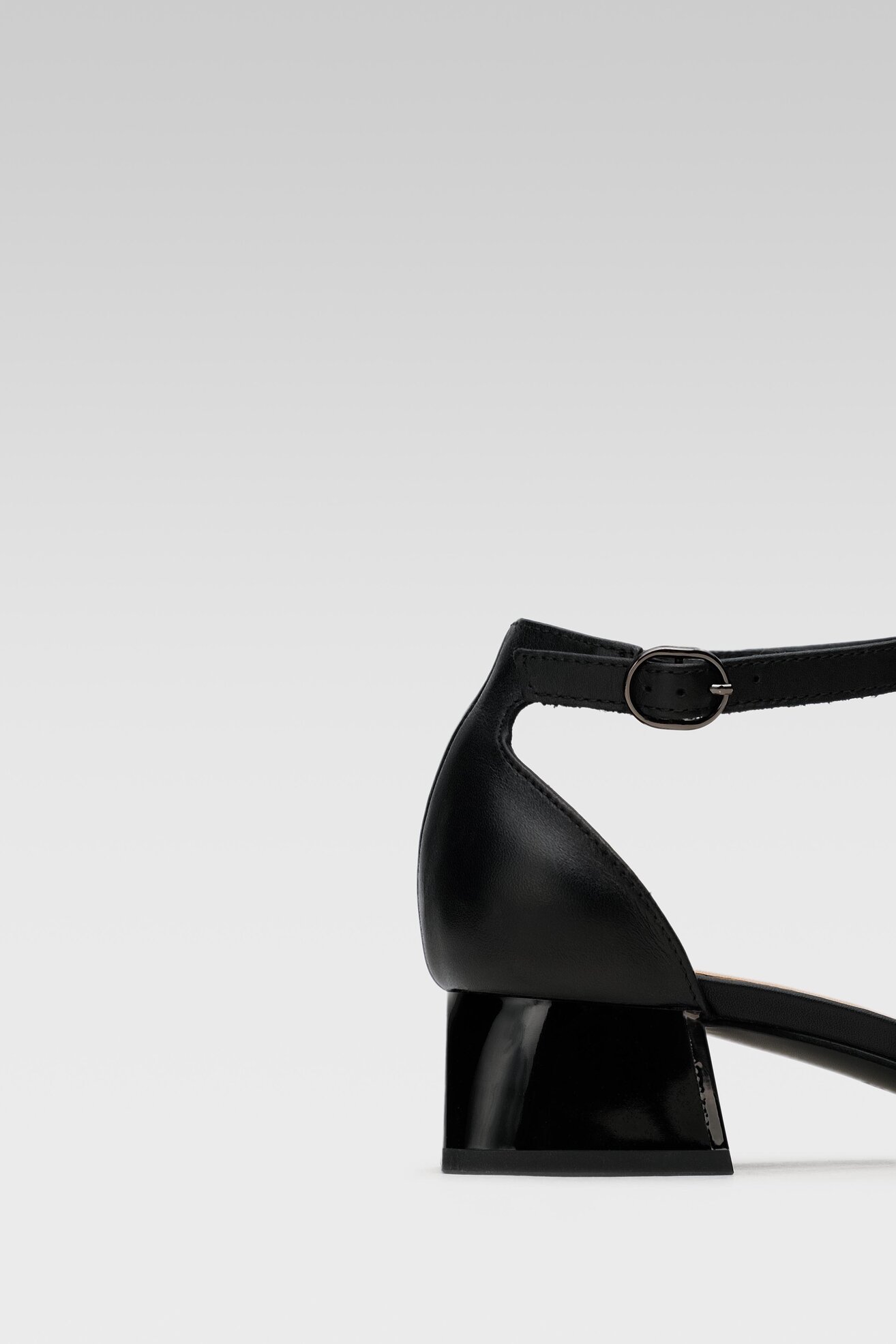 Сандалі Lasocki WYL3118-1Z ЧОРНИЙ