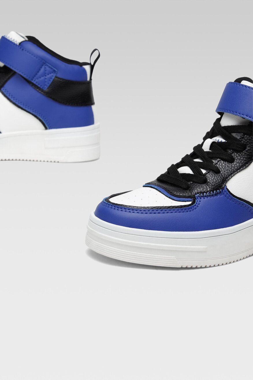 
                Кросівки Jenny Fairy ТЕМНО-СИНІЙ - 5904248873745