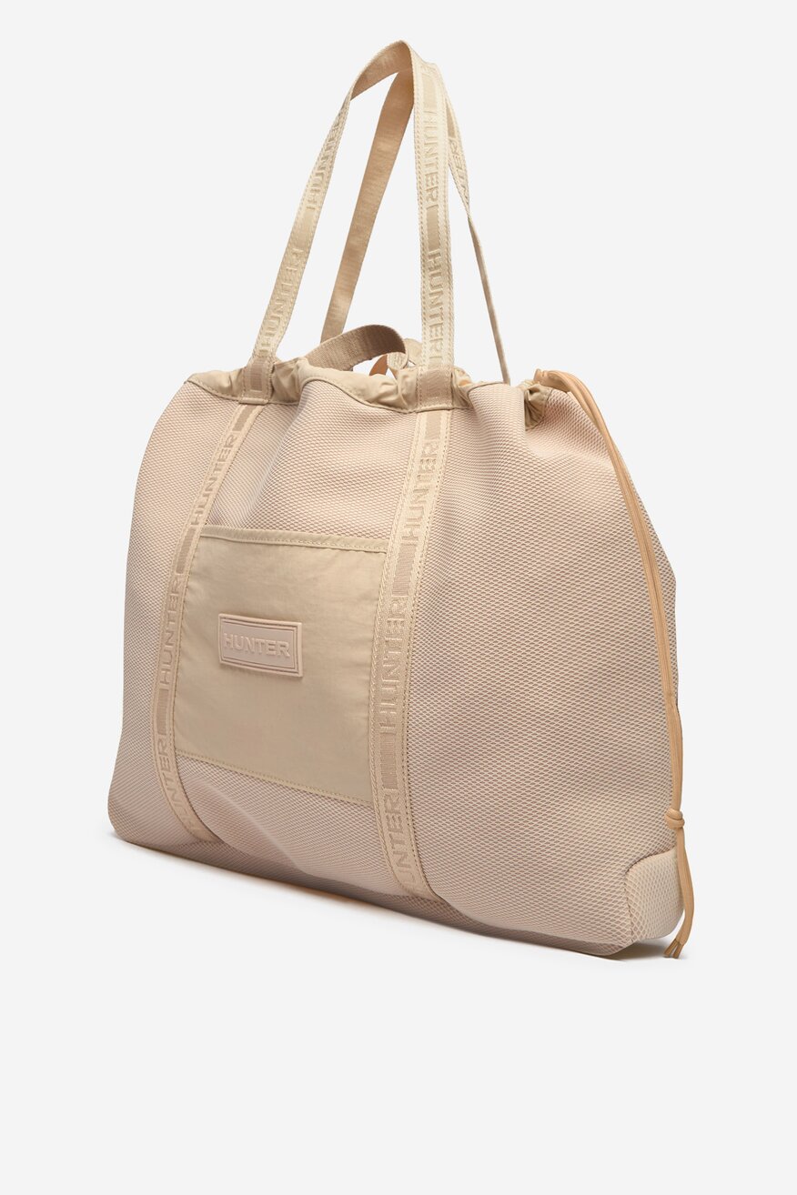 
                Дамска чанта HUNTER БЕЖОВ - 5906751713815